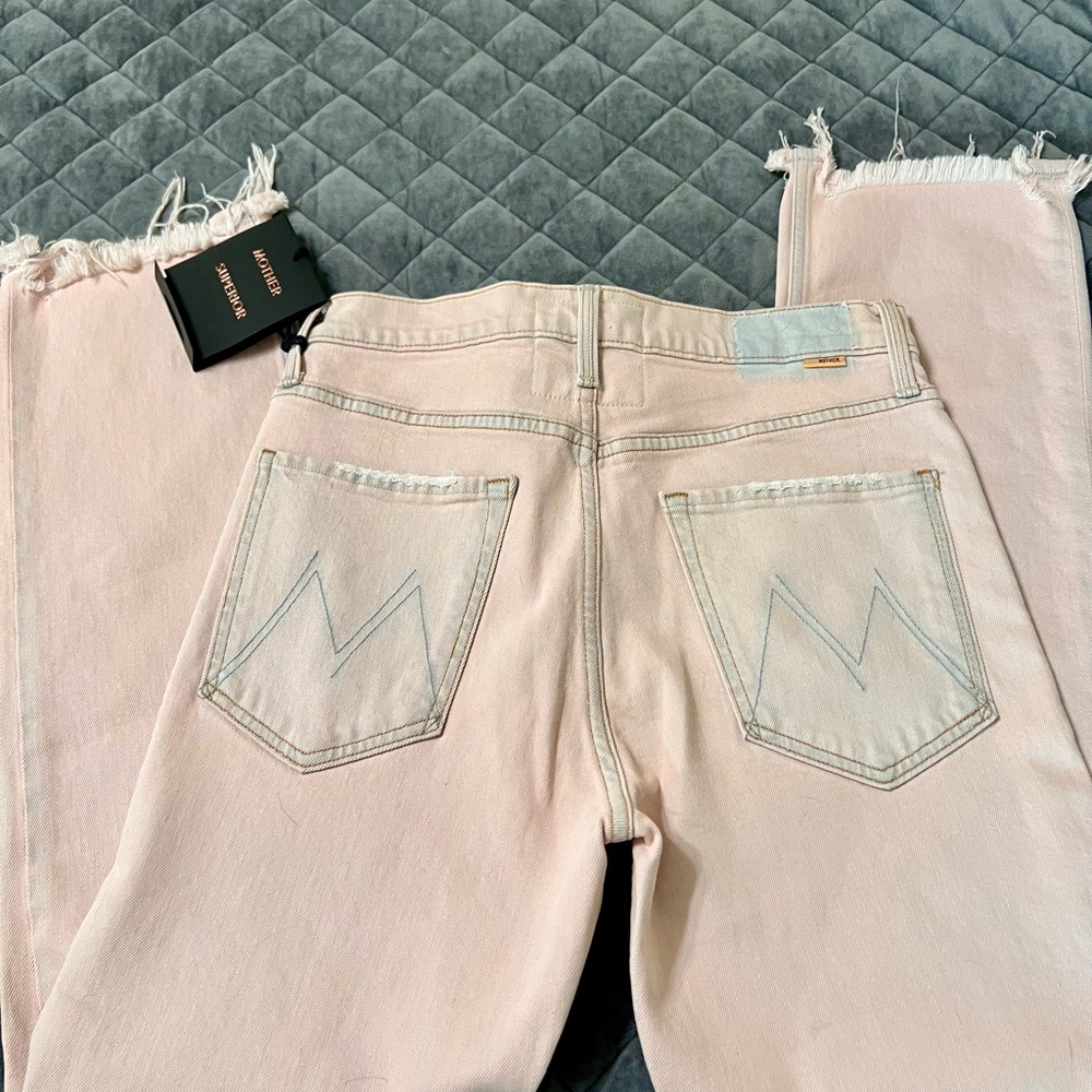 MOTHER Pink Ankle Cropped Jeans Dunkwashed